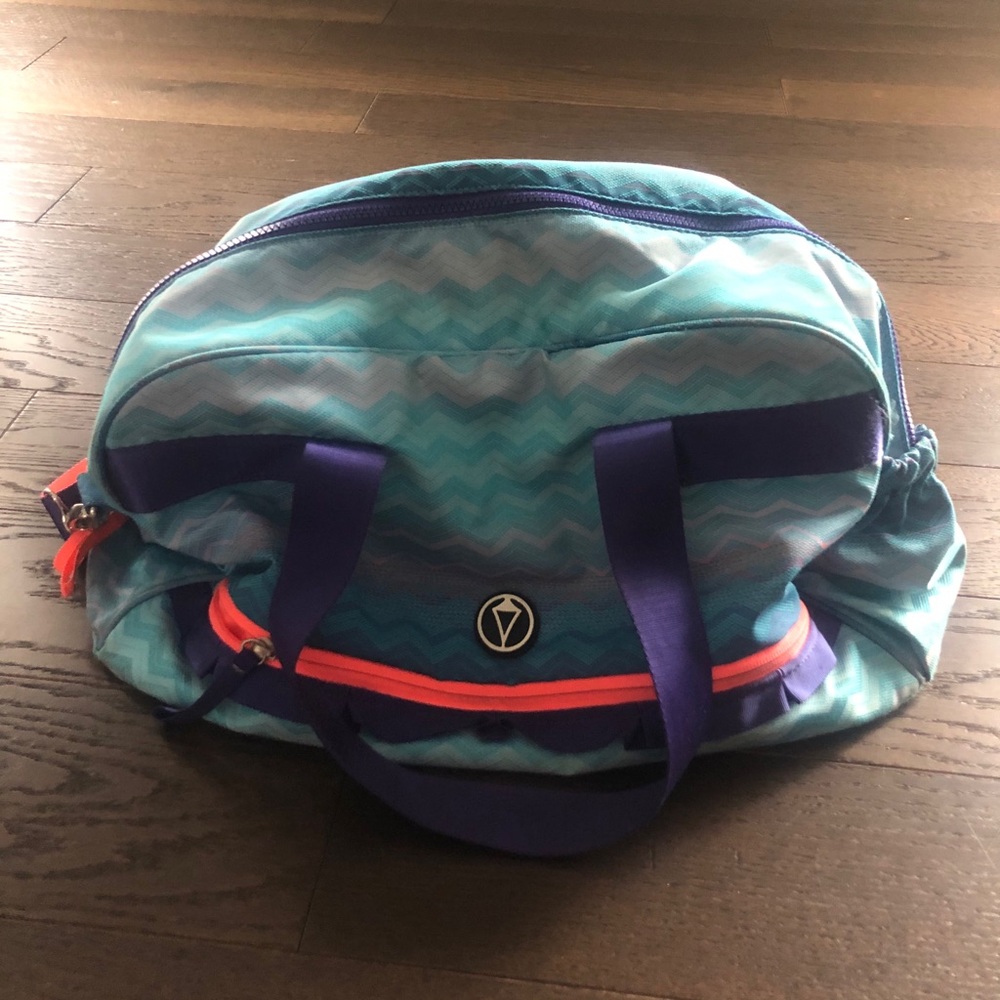 Ivivva duffel bag